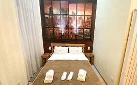 4 Rooms